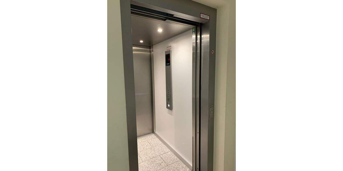 Von privat! Schöne 2-Zimmer-Wohnung mit Balkon & Tiefgarage in Kelsterbach 2 zimmer