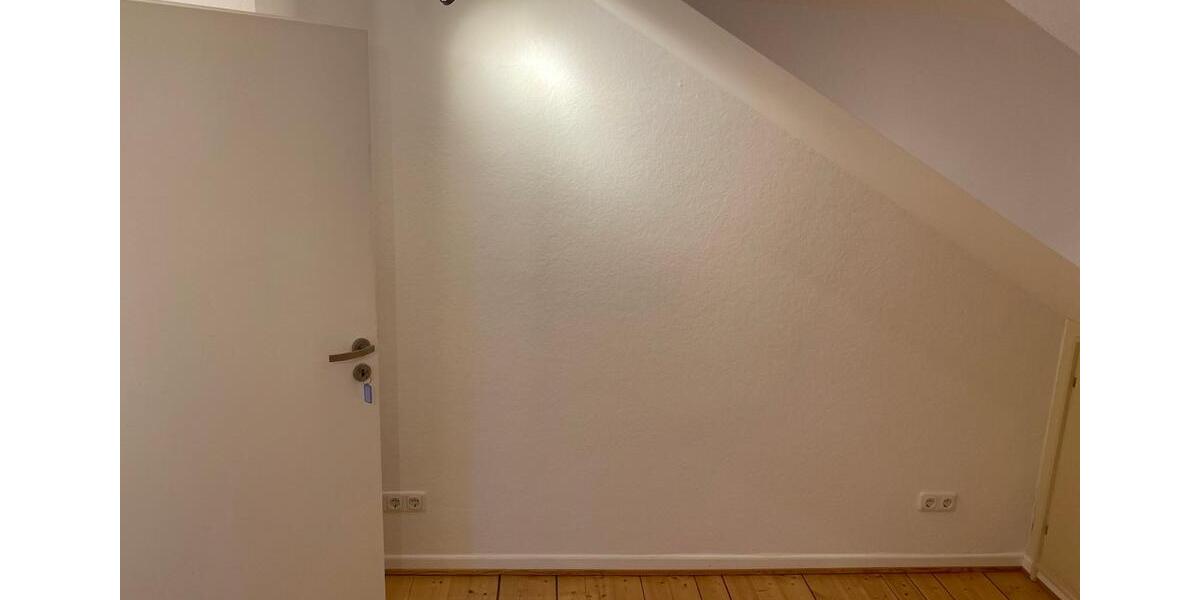 WG-Zimmer in einer 3 Zimmer Wohnung zu vermieten Zimmer 1+3 2 zimmer