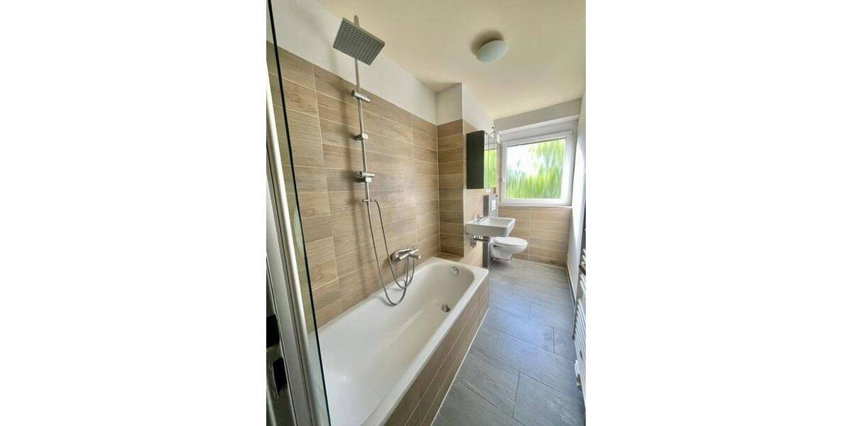 Etagenwohnung Frankfurt Ginnheim - 2 Zimmer, 57 m&sup2;, 1.100&euro; | Angebot:26820153