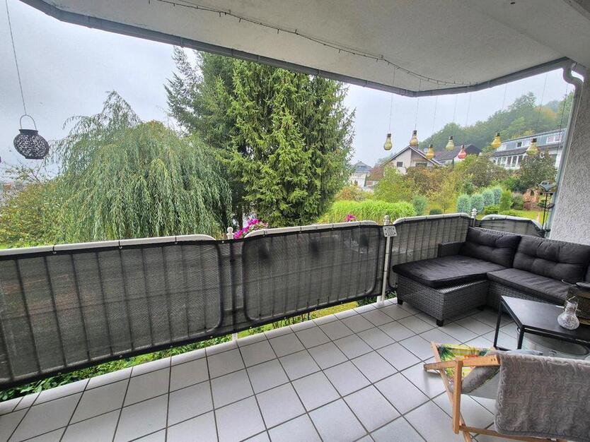 ** 3-Zimmer-Wohnung ** Balkon ** Einbauküche ** zimmer
