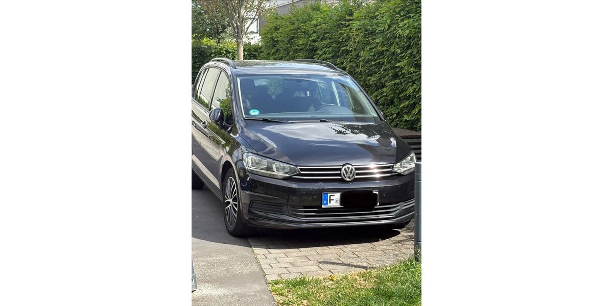 VW Touran 145.000 km 14.600 &euro; Frankfurt 60438