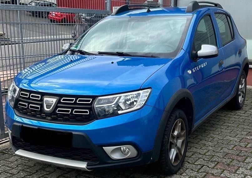Dacia Sandero 99.117 km 7.900 € Nieder-Eschbach 60437