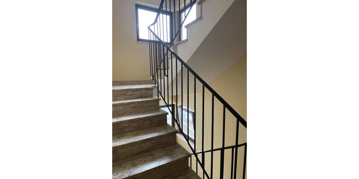 Etagenwohnung Aschaffenburg Damm - 2 Zimmer, 49 m&sup2;, 178.000&euro; | Angebot:25681425