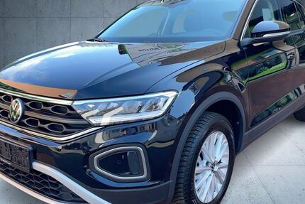 VW T-Roc 23.380 km 22.880 &euro; Frankfurt am Main 60528