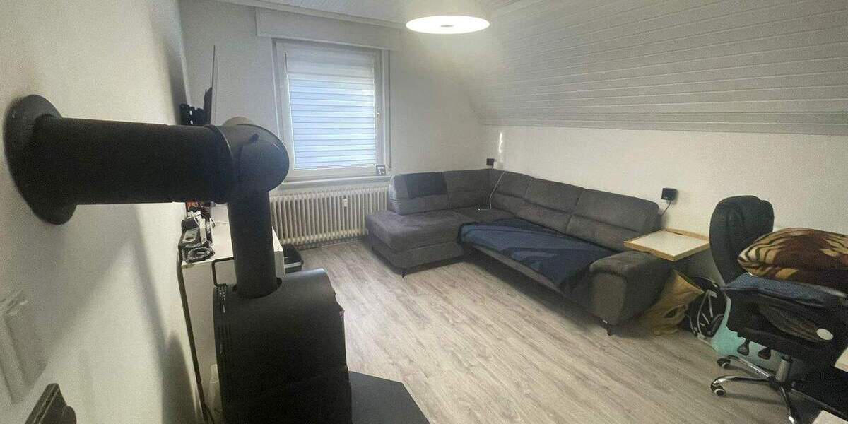 Ruhig wohnen: 2-Zimmer-Dachgeschosswohnung mit Balkon 2 zimmer