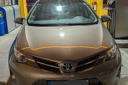 Toyota Auris 231.000 km 9.500 &euro; Bad Soden 65812