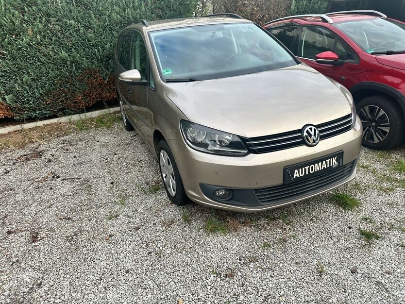 VW Touran 162.928 km 10.790 € Mörfelden-Walldorf 64546