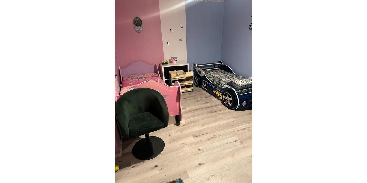 Etagenwohnung Rüsselsheim am Main - 4 Zimmer, 110 m&sup2;, 1.800&euro; | Angebot:25217018