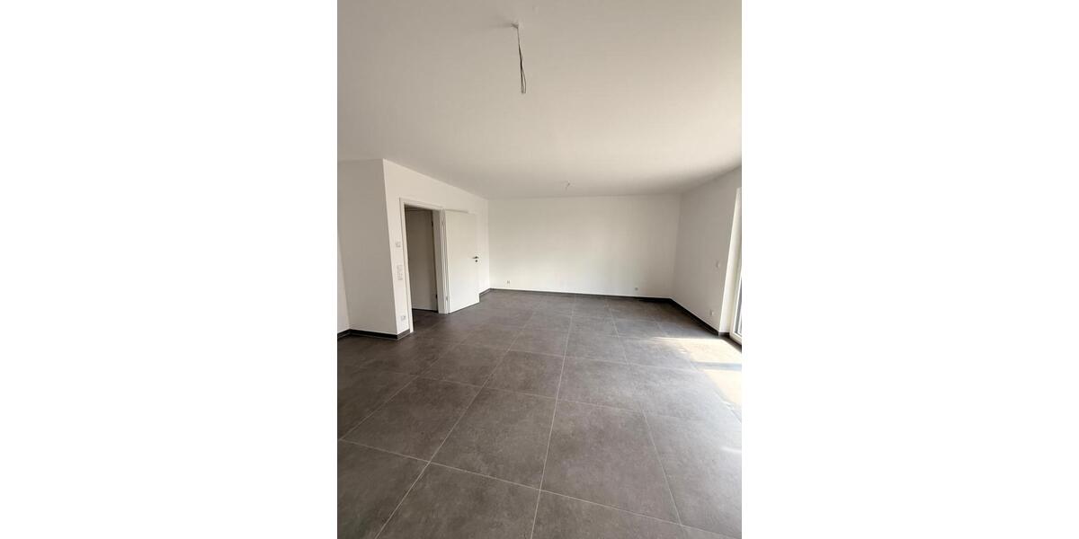 Erdgeschoßwohnung Offenbach am Main Bieber - 4 Zimmer, 125 m&sup2;, 2.300&euro; | Angebot:26181653