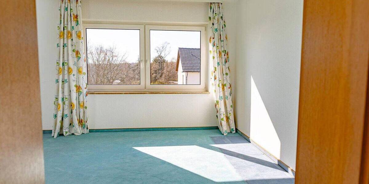 Reihenendhaus Kronberg - 6 Zimmer, 185 m&sup2;, 810.000&euro; | Angebot:26355993