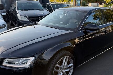 Audi A8 220.000 km 18.499 &euro; Frankfurt am Main 60486