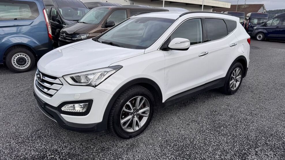 Hyundai SANTA FE 380.000 km 6.950 € Nidderau 61130