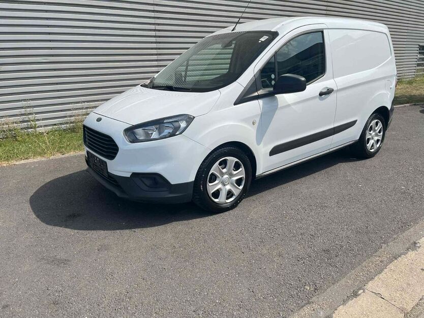 Ford Transit Courier 120.000 km 7.790 € Frankfurt am Main 65933