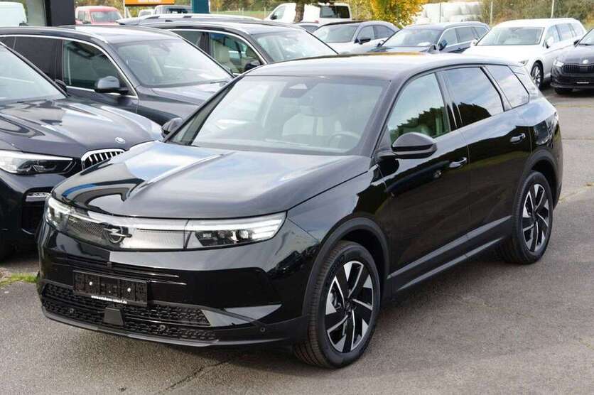 Opel Grandland X 1.500 km 28.888 € Grosskrotzenburg 63538