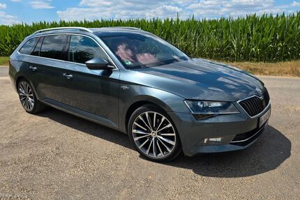 Skoda Superb 220.000 km 12.700 &euro; Reichelsheim 61203