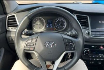 Hyundai TUCSON 146.000 km 13.500 € Frankfurt 65931