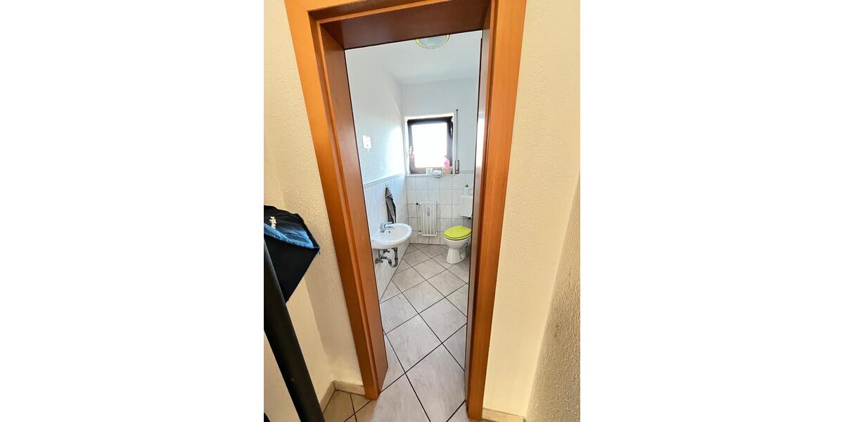 Bungalow Niddatal - 9 Zimmer, 292 m&sup2;, 649.000&euro; | Angebot:27242860