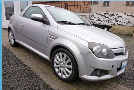 Opel Tigra 240.000 km 2.950 € Florstadt­­­ 61197