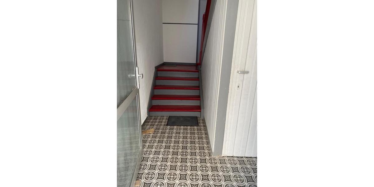 Mehrfamilienhaus, Wohnhaus Frankfurt am Main Bergen-Enkheim - 10 Zimmer, 212 m&sup2;, 740.000&euro; | Angebot:26857801