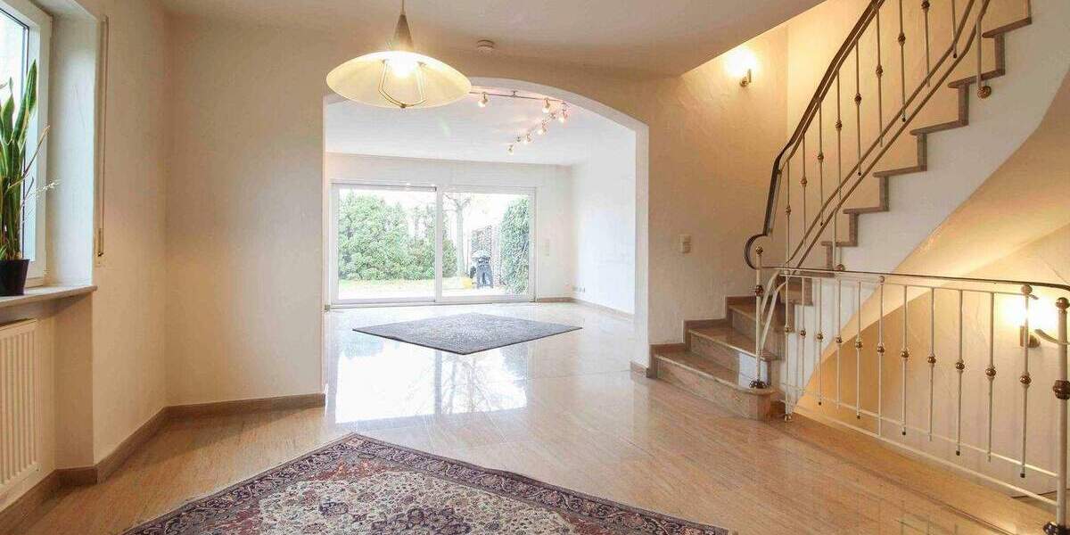 Modernisiertes Reiheneckhaus in Babenhausen - Gartenidylle und eigene Tiefgarage inklusive 5 zimmer