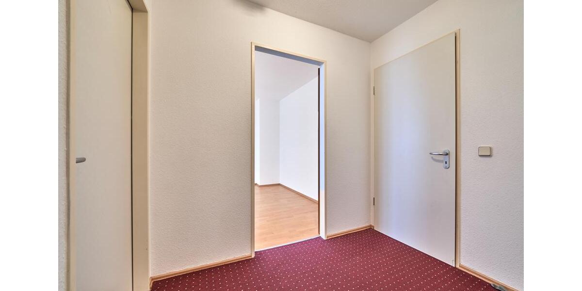 Etagenwohnung Rüsselsheim am Main - 4 Zimmer, 120 m&sup2;, 1.950&euro; | Angebot:24884245