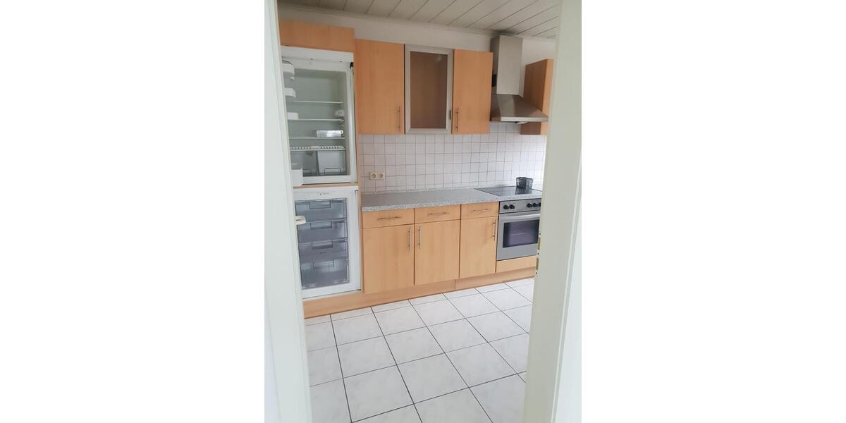 Dachgeschoßwohnung Münster (Hessen) - 4 Zimmer, 95 m&sup2;, 990&euro; | Angebot:24679176
