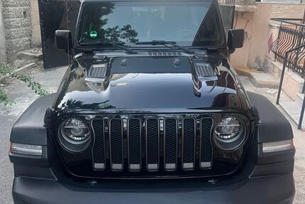 Jeep Wrangler 124.500 km 37.500 &euro; Offenbach am Main 63067