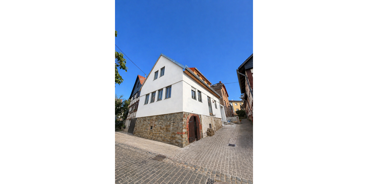 Einfamilienhaus Hofheim - 3 Zimmer, 127 m&sup2;, 2.200&euro; | Angebot:26677133