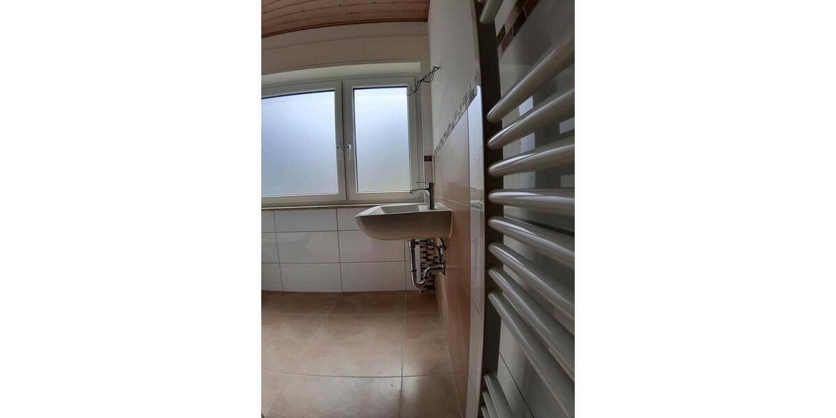 Erdgeschoßwohnung Wehrheim - 4 Zimmer, 113 m&sup2;, 1.400&euro; | Angebot:24512268