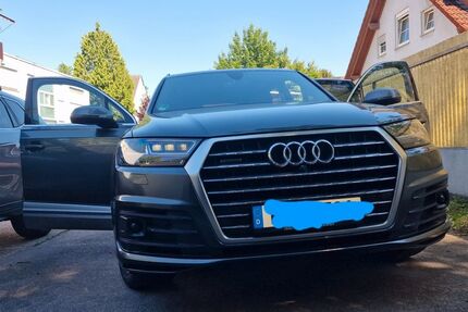 Audi Q7 103.000 km 26.500 &euro; Frankfurt am Main 60389