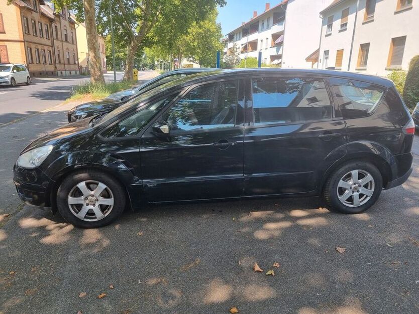 S-Max
