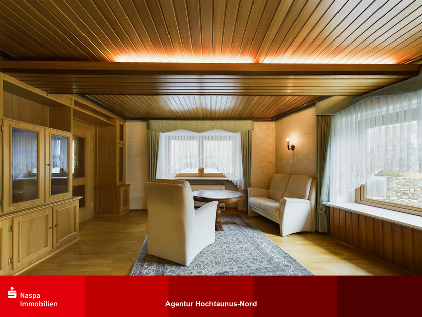 Haus zum Kaufen in Usingen 397.000 € 240 m²