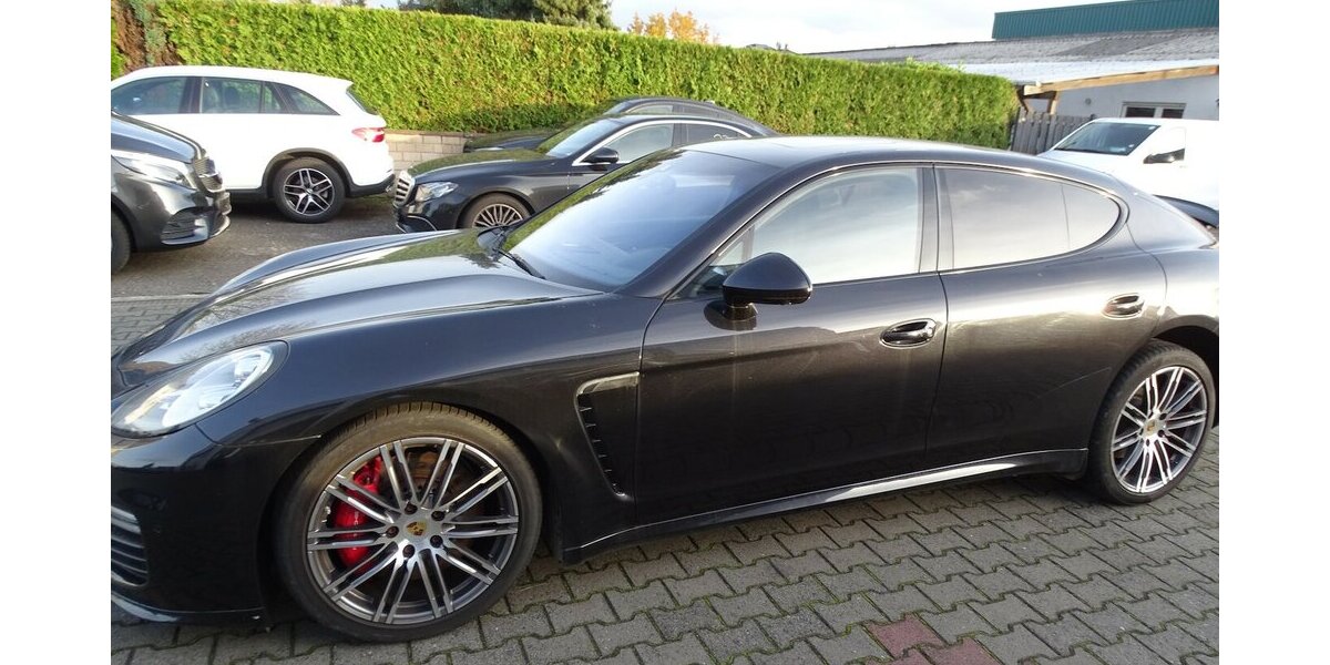 Porsche Panamera 4 GTS Bi-Xenon, Klappe, Luft, PDK, Chrono 184.608 km 26.890 &euro; Rodgau 63110