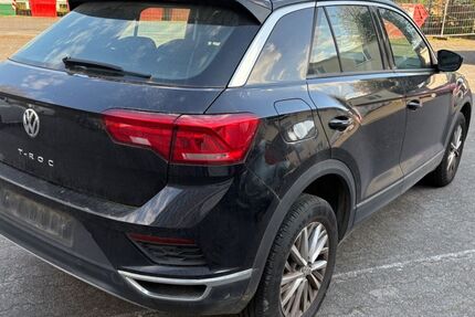 VW T-Roc 158.551 km 14.518 &euro; Hofheim am Taunus 65719
