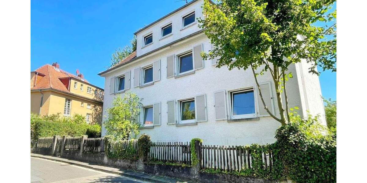 Historisches Mehrfamilienhaus mit großem Potenzial - Im Bieterverfahren 1 zimmer