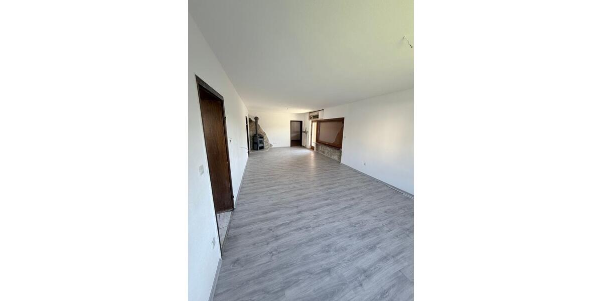 Einfamilienhaus Altenstadt - 6 Zimmer, 150 m&sup2;, 1.600&euro; | Angebot:26195902