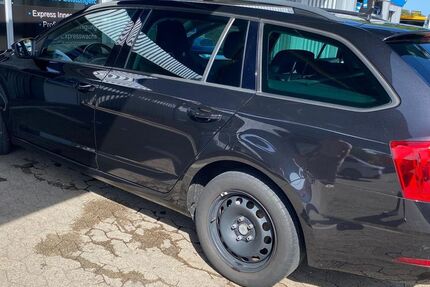 Skoda Octavia 208.000 km 11.900 € Darmstadt 64287