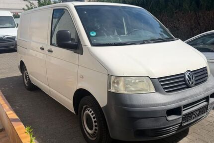 VW T5 Transporter 330.000 km 3.900 &euro; Heusenstamm 63150