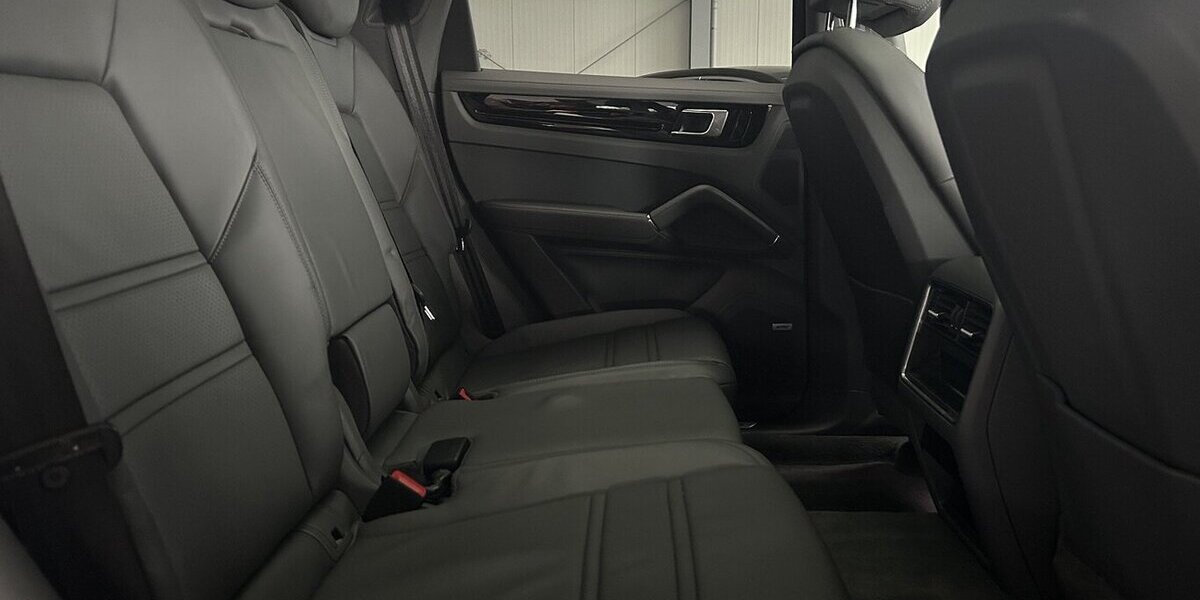 Porsche Cayenne AHK- LUFTFEDERUNG- MATRIX- PANORAMA-BOSE 51.500 km 54.998 &euro; Groß-Umstadt 64823