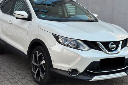 Nissan Qashqai 82.500 km 11.890 &euro; Heusenstamm 63150