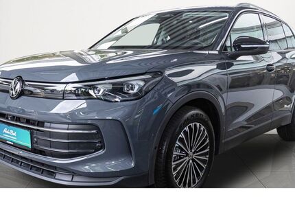 VW Tiguan 12.500 km 42.440 &euro; Bad Homburg 61348