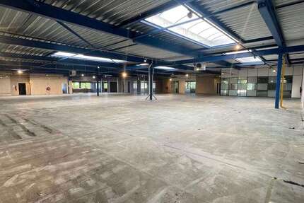 Halle in Bad Homburg 3.500.000 € 5500 m² zimmer