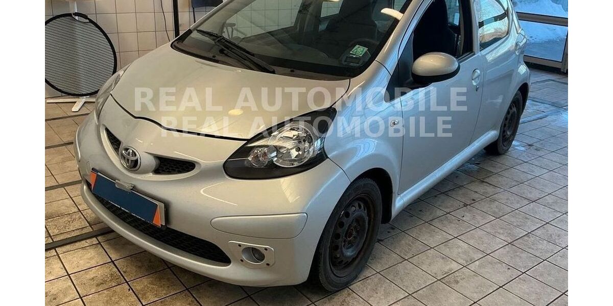 Toyota Aygo (X) 136.000 km 5.299 &euro; Frankfurt am Main 65933
