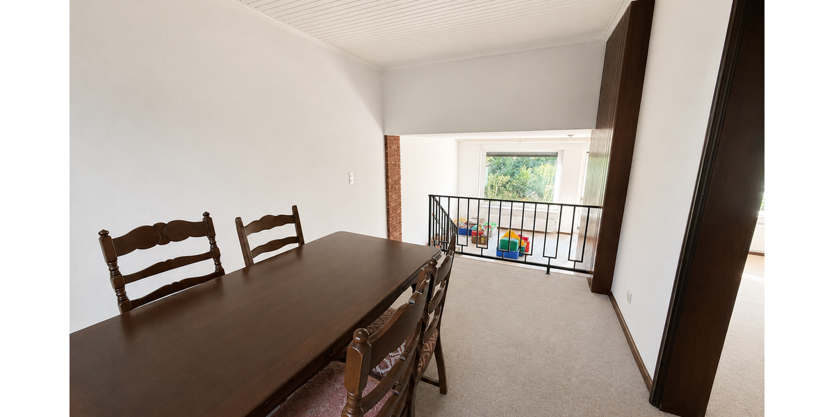 Traumlage in Dietzenbach! Doppelhaushälfte mit tollem Grundstück und Einzelgarage! - Einfamilienhaus Dietzenbach | Angebot:27055834