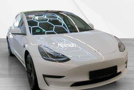 Tesla Model 3 42.496 km 28.202 &euro; Eschborn 65760