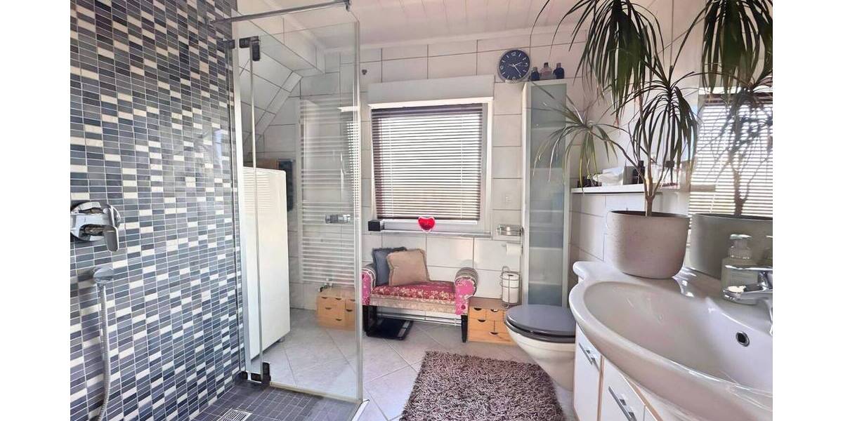 Einfamilienhaus Groß Gerau Groß-Gerau - 8 Zimmer, 193 m&sup2;, 777.000&euro; | Angebot:25814981