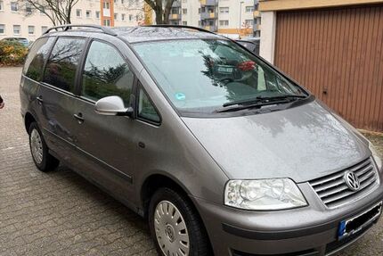 VW Sharan 179.000 km 8.000 € Rüsselsheim 65428