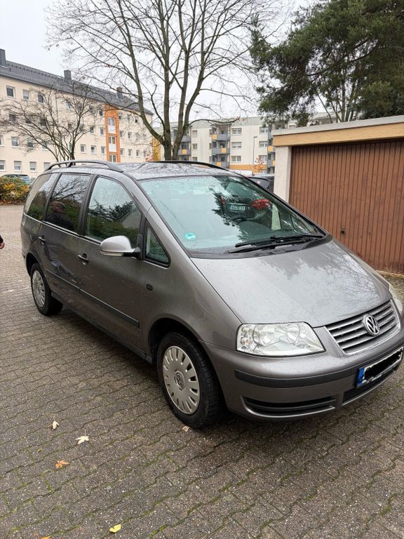 VW Sharan 179.000 km 8.000 € Rüsselsheim 65428