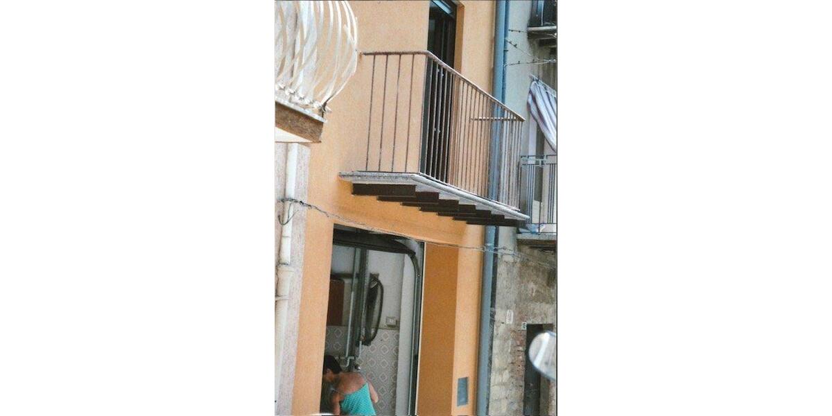 Reihenhaus Frankfurt am Main - 1 Zimmer, 46 m&sup2;, 55.000&euro; | Angebot:27213059