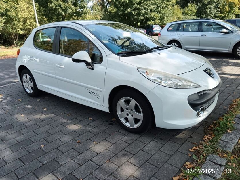 Peugeot 207 186.000 km 4.500 € Hanau 63452